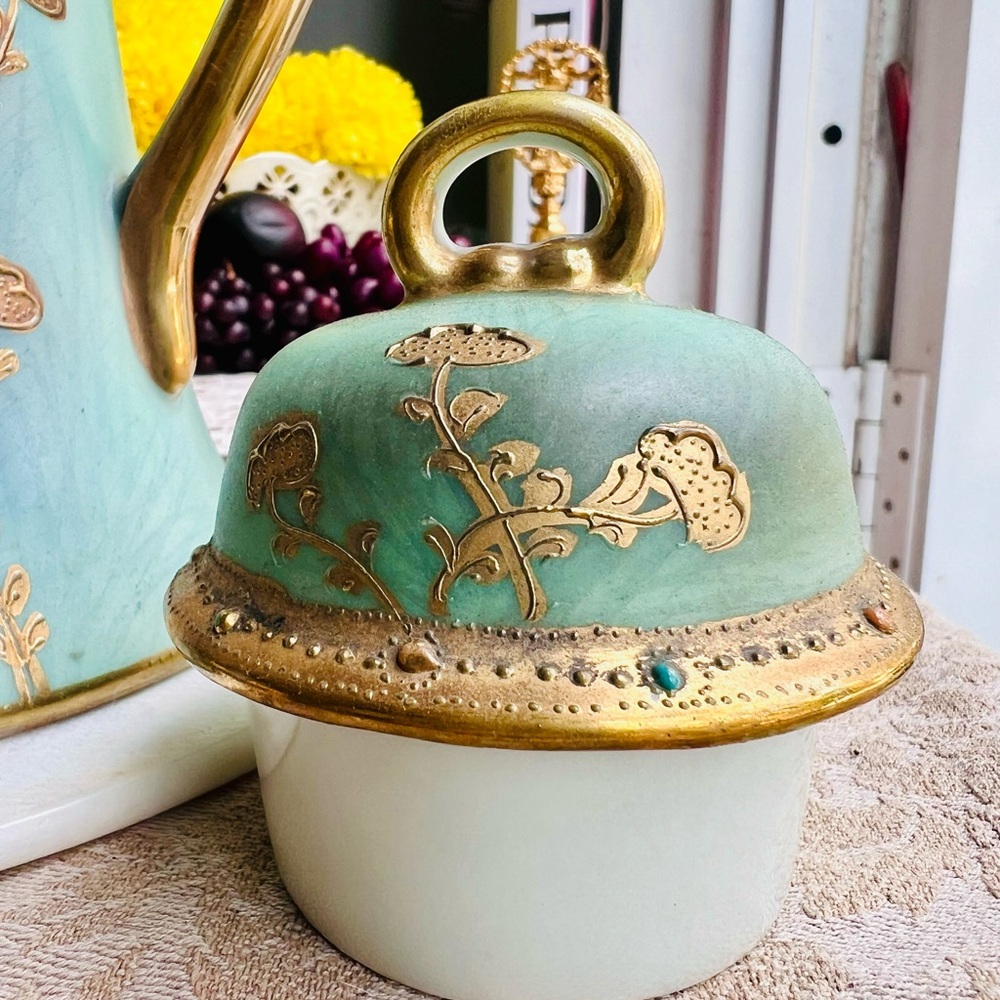 Ethereal Green and Gold Porcelain Hot cocoa or tea Pitcher - Picture 9 of 14